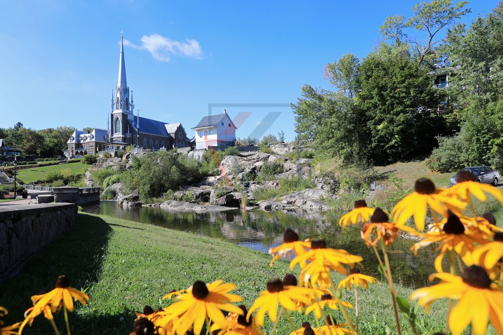 Le Musee De La Petite Maison Blanche, Eglise Sacre-Coer und Park in Saguenay Le Musee De La Petite Maison Blanche, Eglise Sacre-Coer und Park in Saguenay