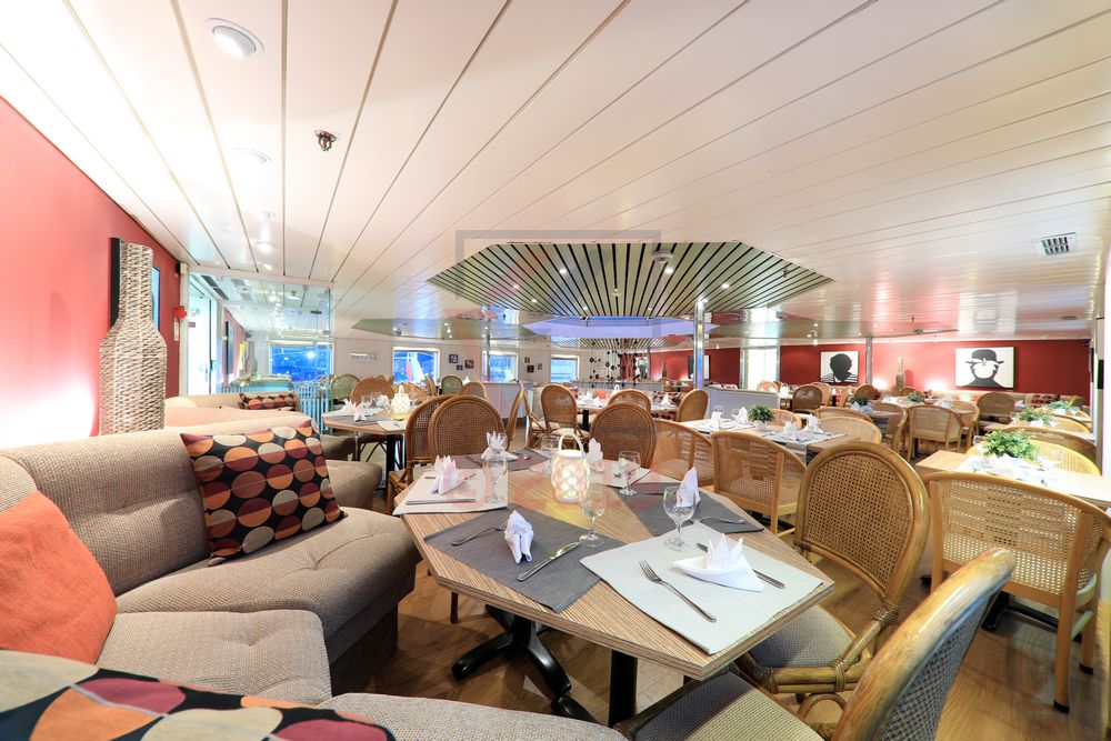 Lido Buffet Restaurant MS Ocean Majesty