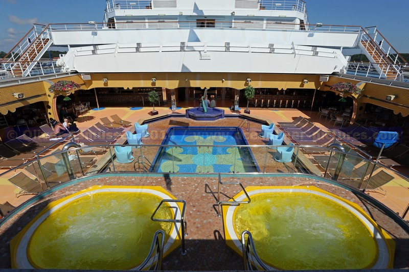 Lido Ipanema hinterer Pool Costa Pacifica Lido Ipanema hinterer Pool Costa Pacifica