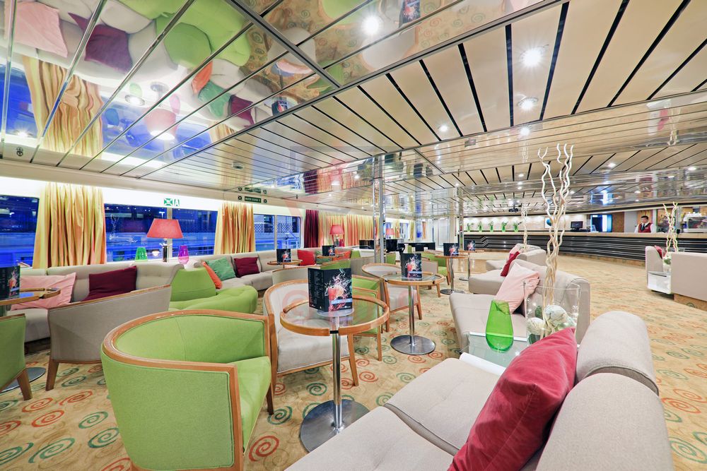 Majestic Lounge Ocean Majesty