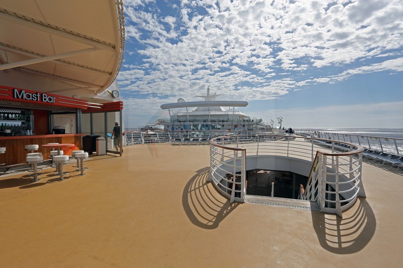 Mast Bar und Sonnendeck Allure of the Seas