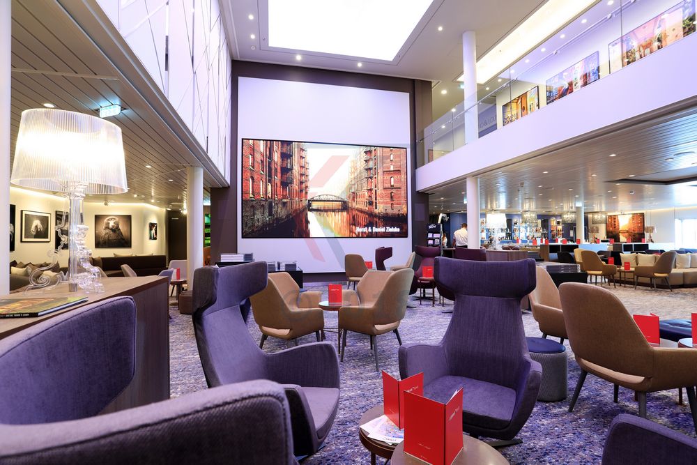 Mein Schiff 1 LUMAS Galerie und Bar