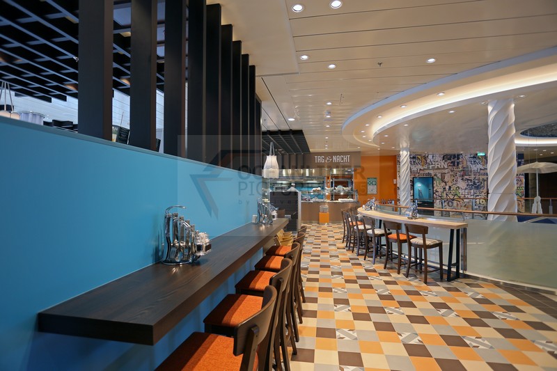 Mein Schiff 4 Tag & Nacht Bistro