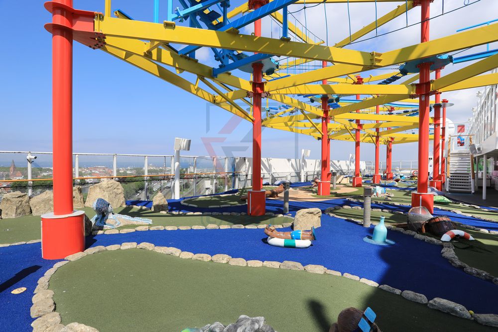 Mini Golf und Hochseilgarten Norwegian Breakaway