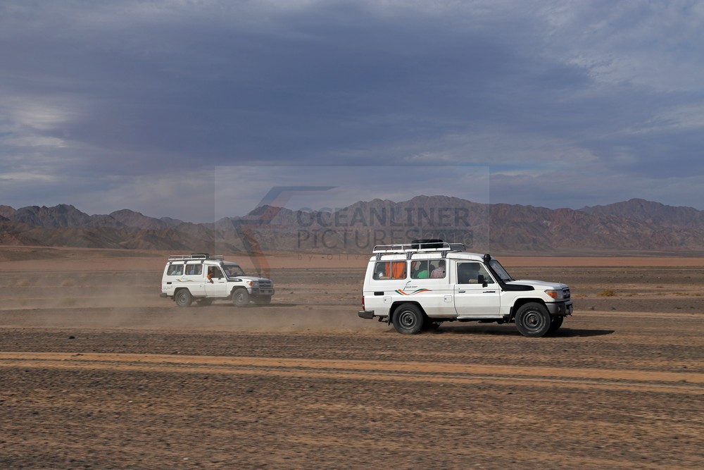 mit dem Geländewagen in Richtung Nabq Bay mit dem Geländewagen in Richtung Nabq Bay