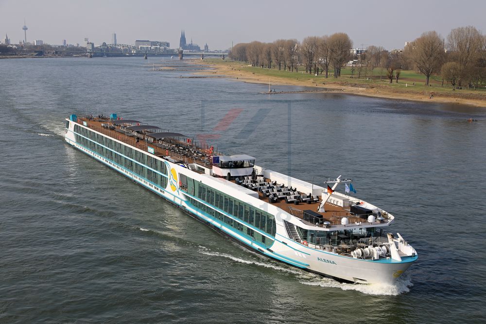 MS Alena erste Abfahrt Köln 25.03.2018