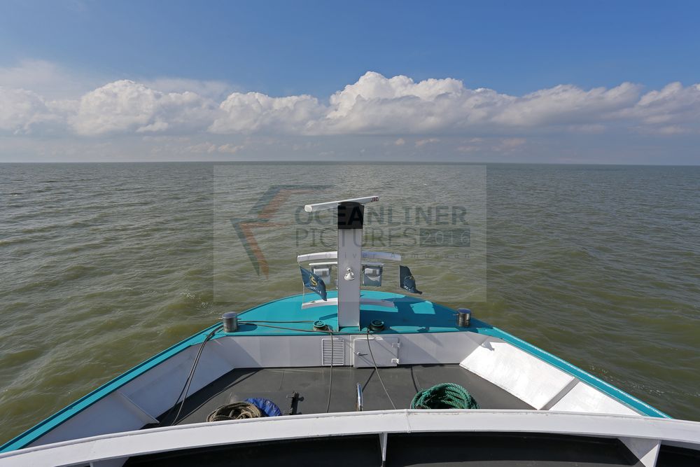 MS Alina auf dem Ijsselmeer, kein Land in Sicht