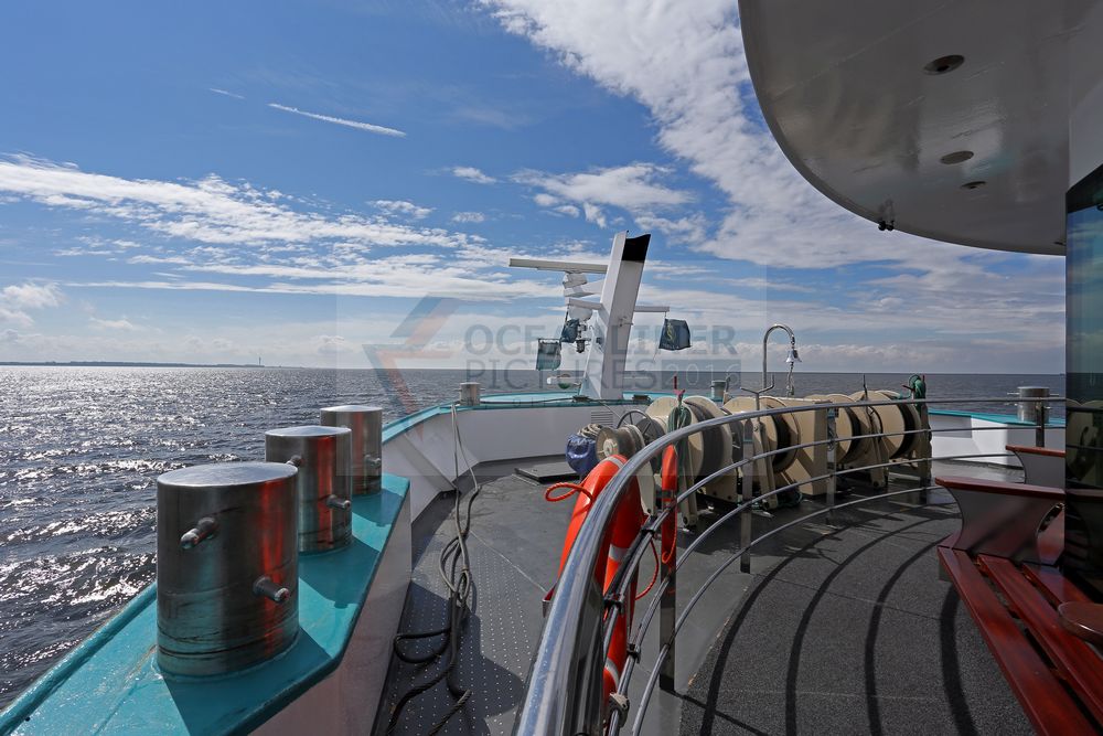 MS Alina auf dem Ijsselmeer in Richtung Lelystadt