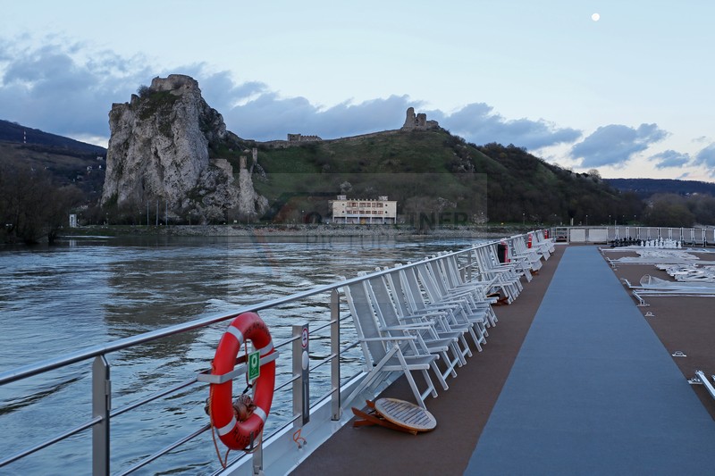 MS Ariana Burg Theben Donau 02.04.2015