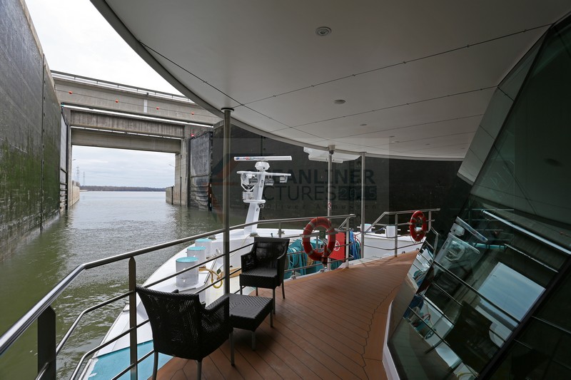 MS Ariana Schleuse Altenwörth 29.03.2015