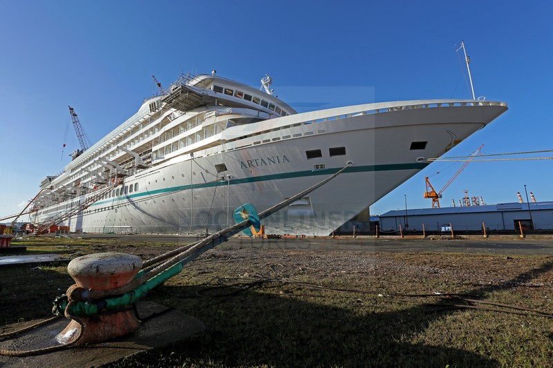 MS Artania Kaiser Dock II Lloyd Werft 24.11.2014 MS Artania Kaiser Dock II Lloyd Werft 24.11.2014