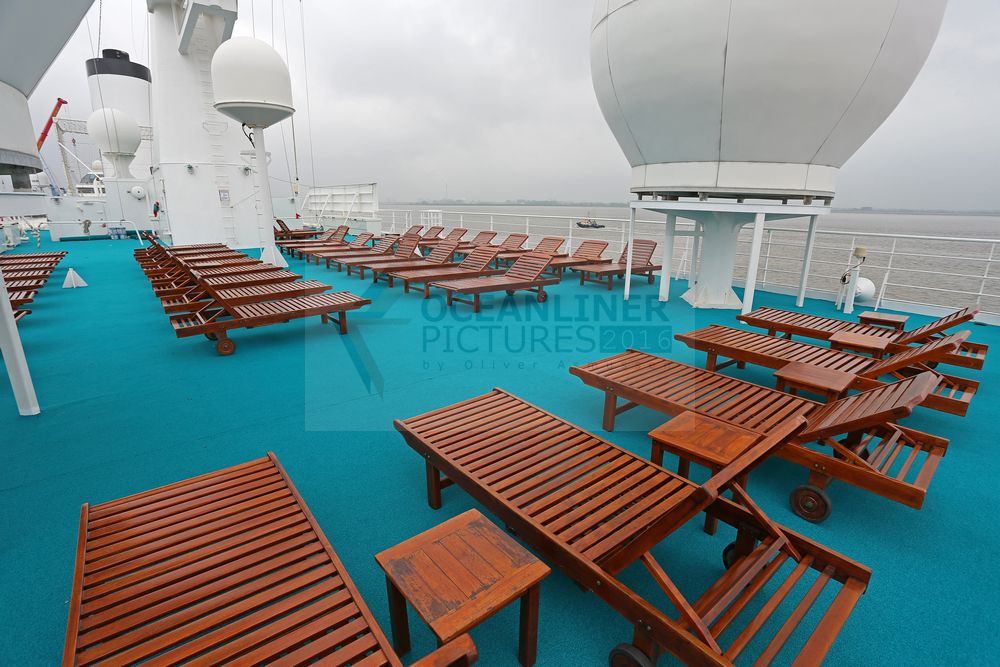 MS Deutschland Sonnendeck 10