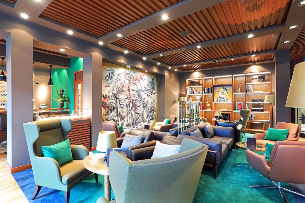 MS Europa 2 Collins Bar und Lounge