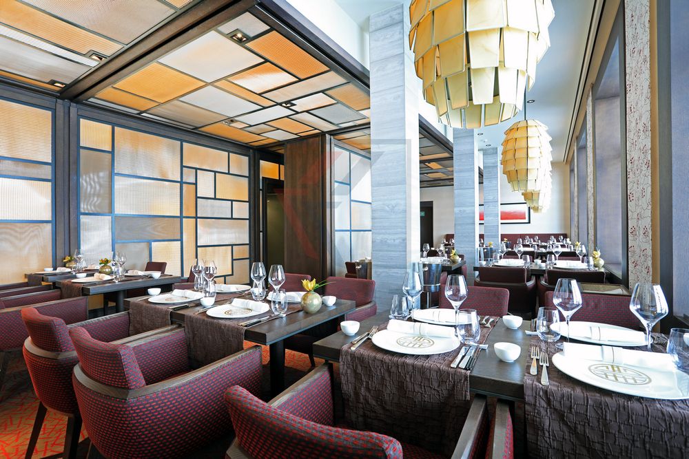 MS Europa 2 Restaurant Elements