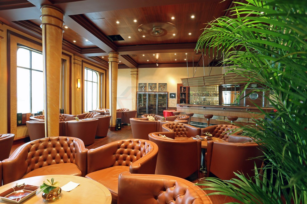 MS Europa Havana Bar