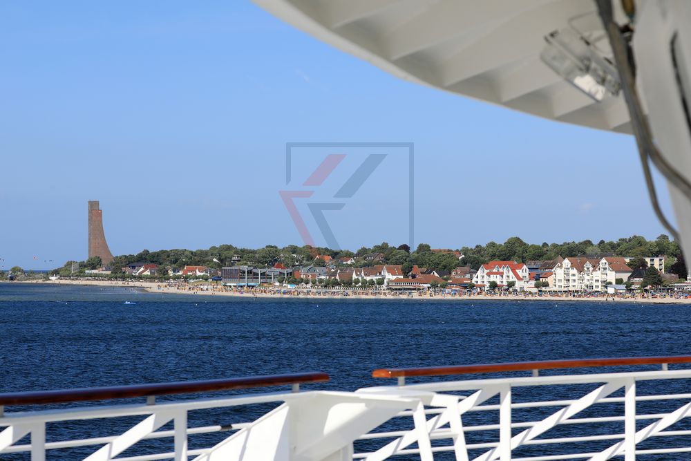 MS Hamburg Kieler Förde bei Laboe