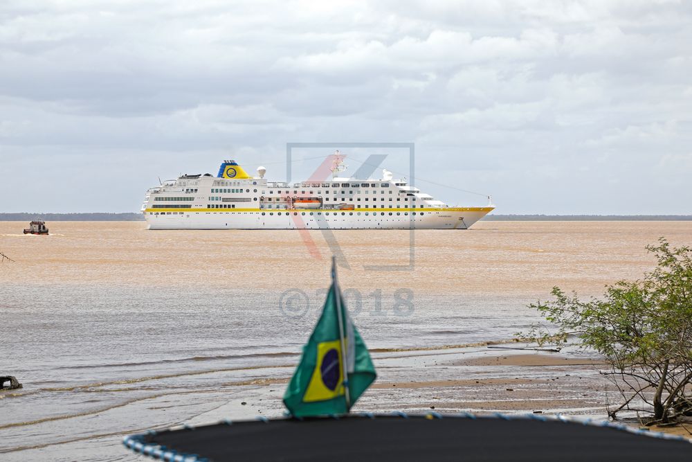 MS Hamburg vor Macapá auf Reede MS Hamburg vor Macapá auf Reede