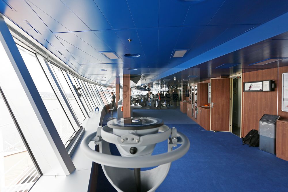 MS Koningsdam Kommandobrücke MS Koningsdam Kommandobrücke