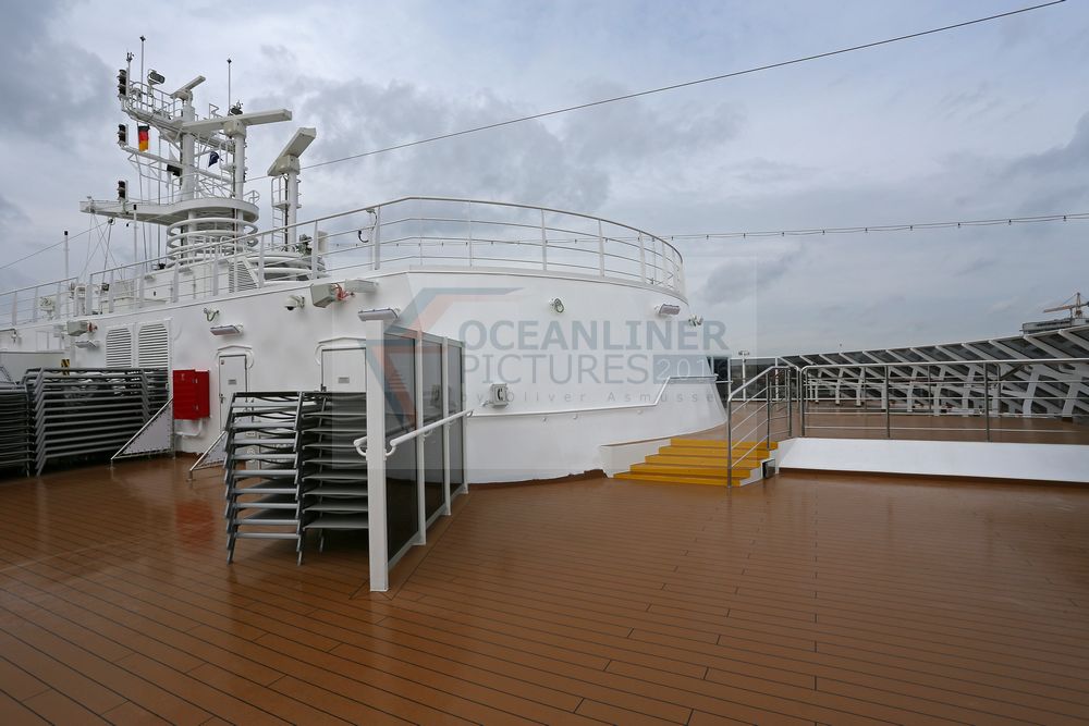 MS Koningsdam Sky Deck MS Koningsdam Sky Deck