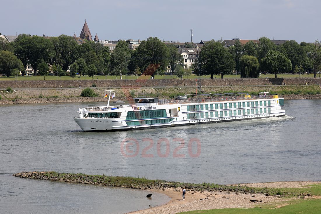 MS Lady Diletta auf dem Rhein unterwegs