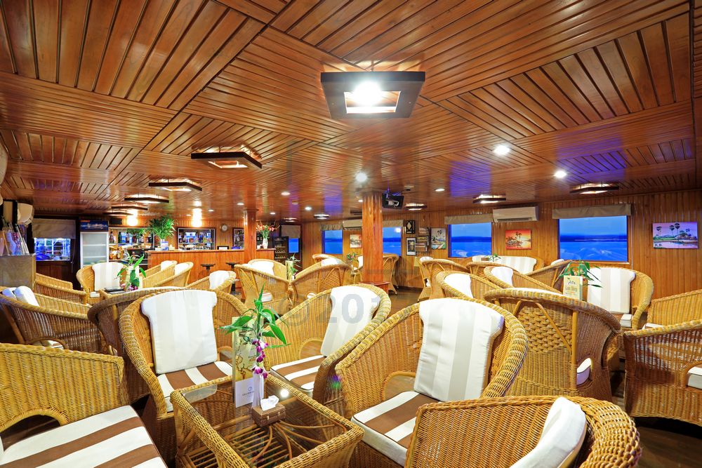 MS Lan Diep Lounge mit Bar