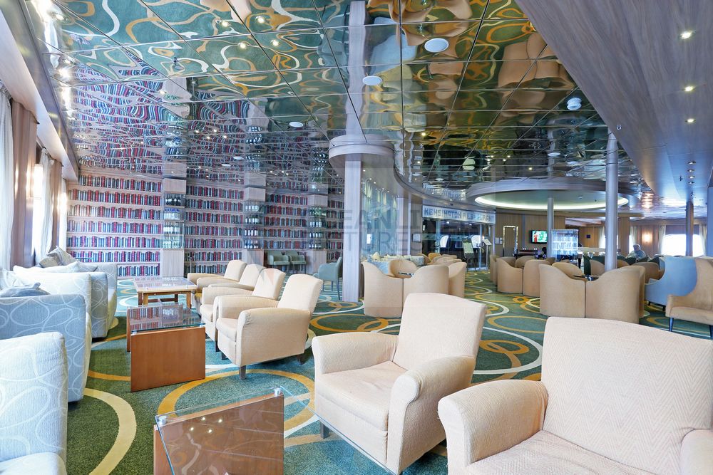 MS Magellan Hamptons Lounge Bar