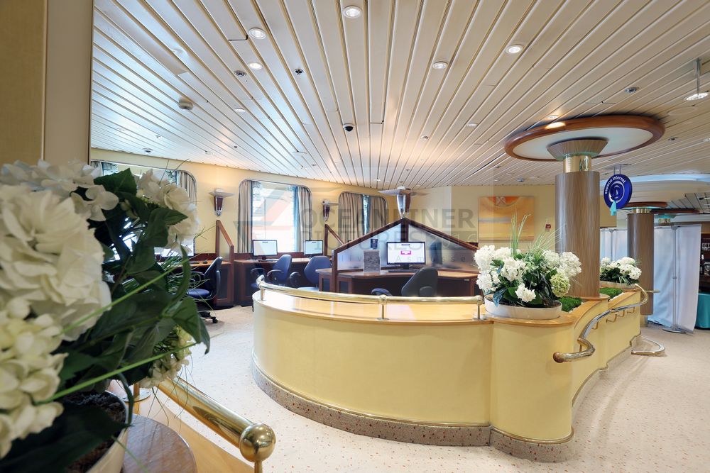 MS Monarch Internet Corner