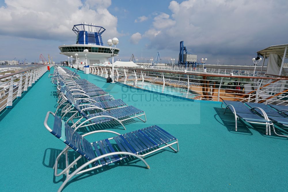 MS Monarch Sonnendeck