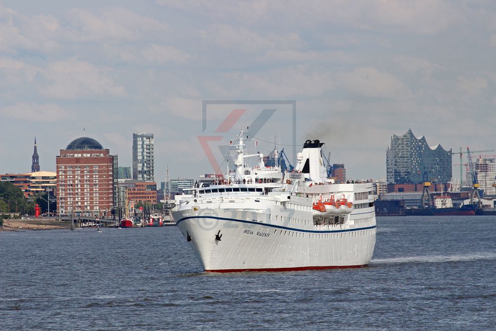 MS Ocean Majesty auslaufend Hamburg 16.08.2017 K. Kaulfuss