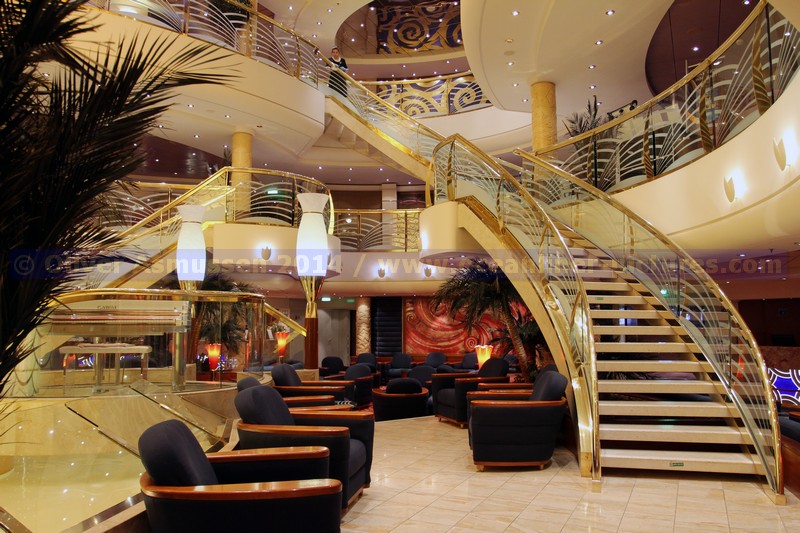 MSC Orchestra Atriumbereich