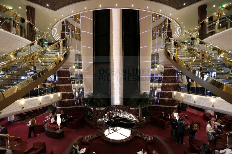 MSC Splendida Atrium