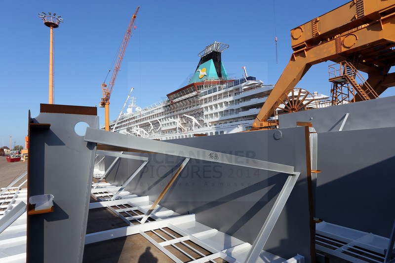 neue Balkone MS Artania neue Balkone MS Artania