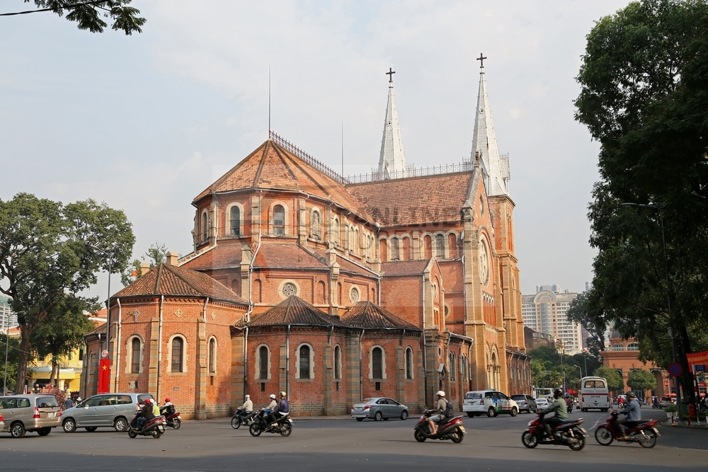 Notre Dame Cathedral Saigon 02.02.2016