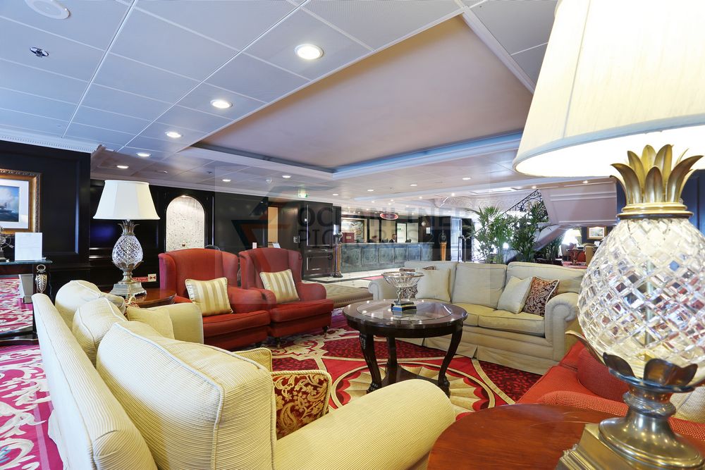 Oceania Cruises Nautica Foyer und Rezeption
