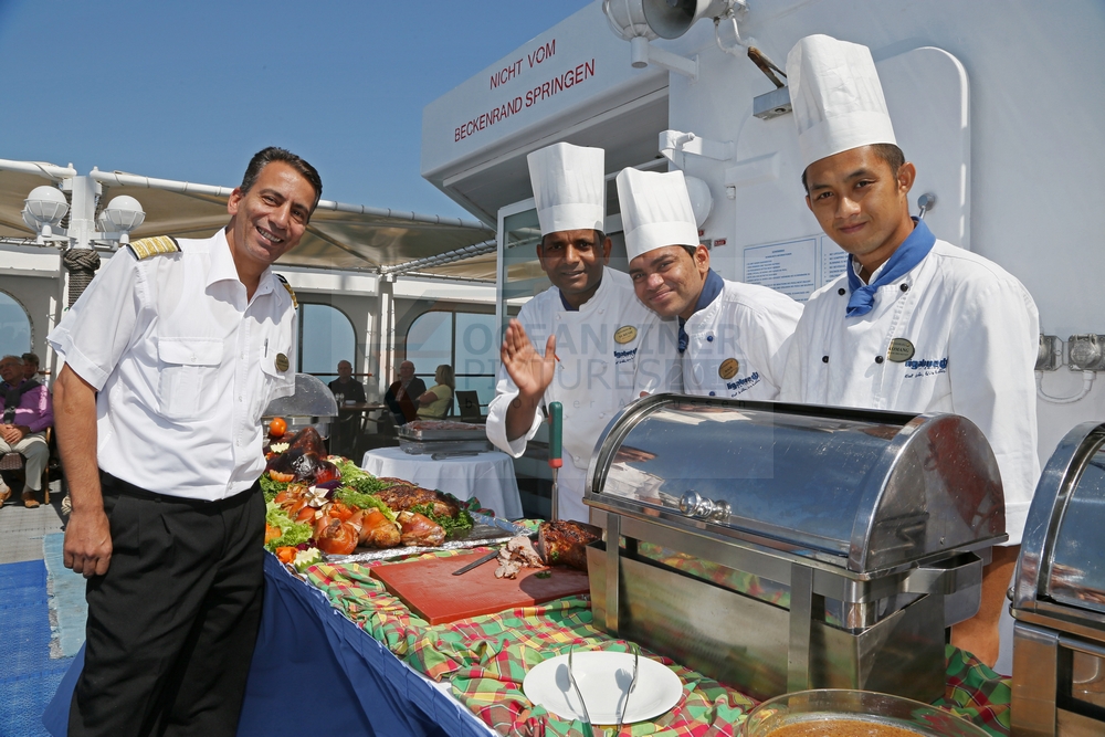 Osman und Team beim Frühschoppen MS Hamburg 08.02.2016 Osman und Team beim Frühschoppen MS Hamburg 08.02.2016