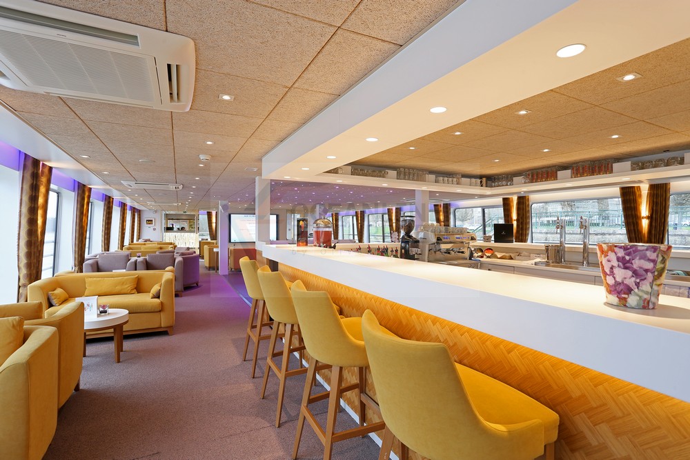 Panorama-Lounge und Bar MS Camargue