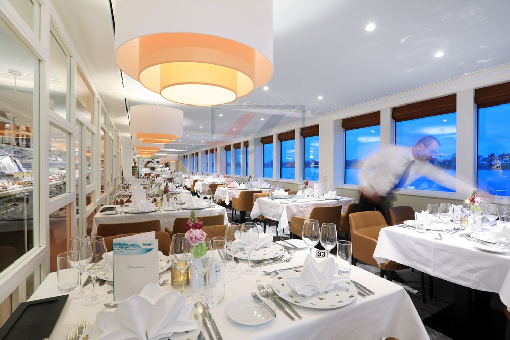 Panorama-Restaurant Vier Jahreszeiten MS Alena