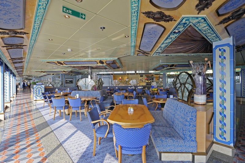 Perla del Lago Restaurant Costa Mediterranea