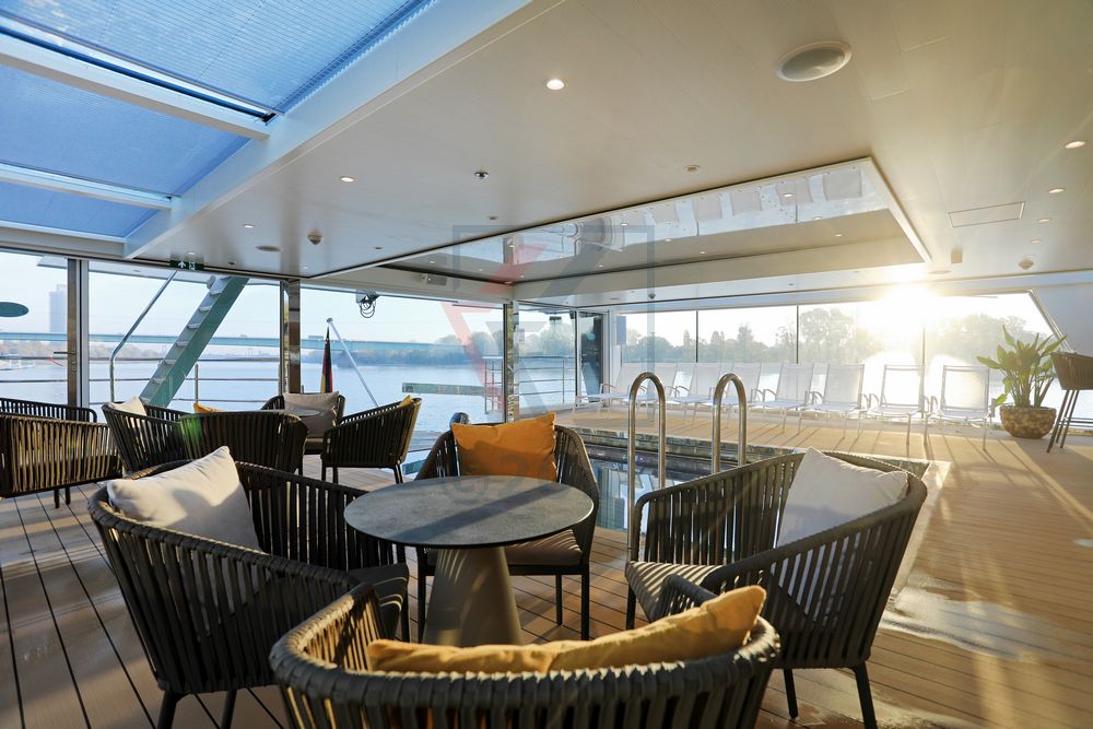 Pool am Morgen MS Vista Star