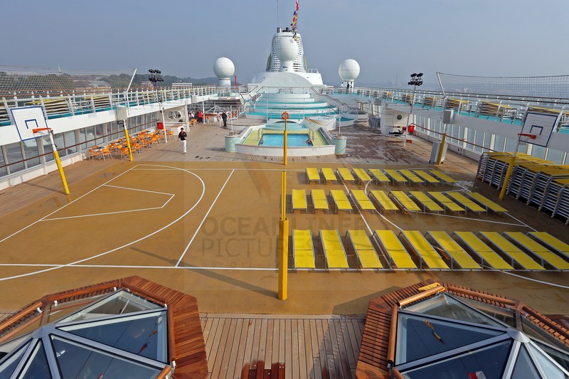 Pooldeck AIDAcara