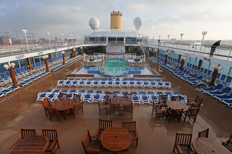 Pooldeck MS Adonia 16.12.2014