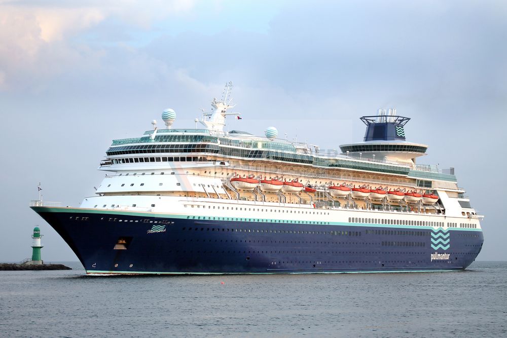 Pullmantur Cruises MS Monarch in Warnemünde