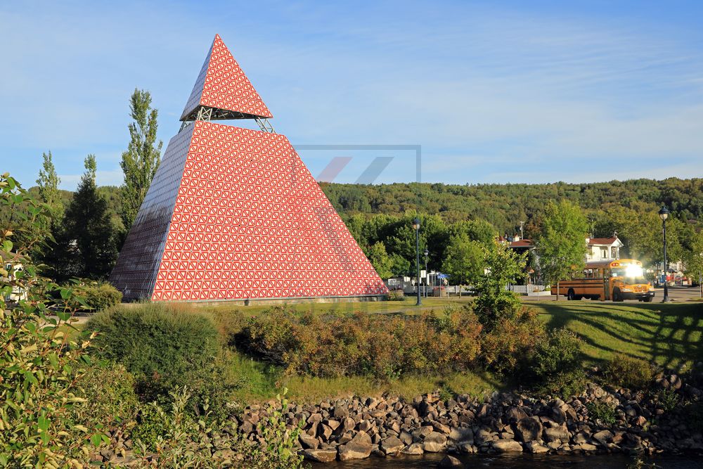 Pyramide des Ha! Ha!, La Baie, Quebec, Kanada Pyramide des Ha! Ha!, La Baie, Quebec, Kanada