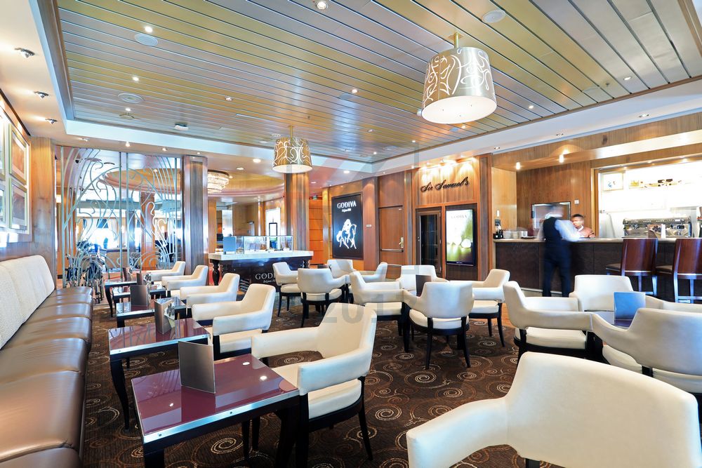 Queen Mary 2 Sir Samuels Lounge