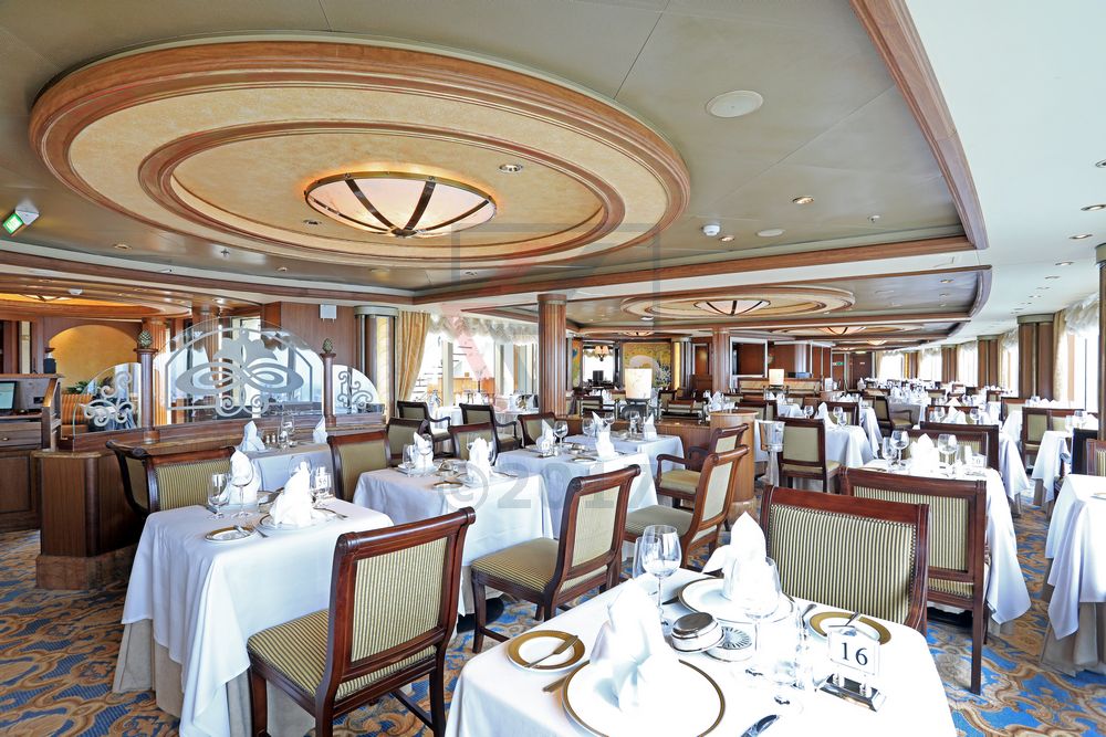 Queens Grill Restaurant Queen Victoria