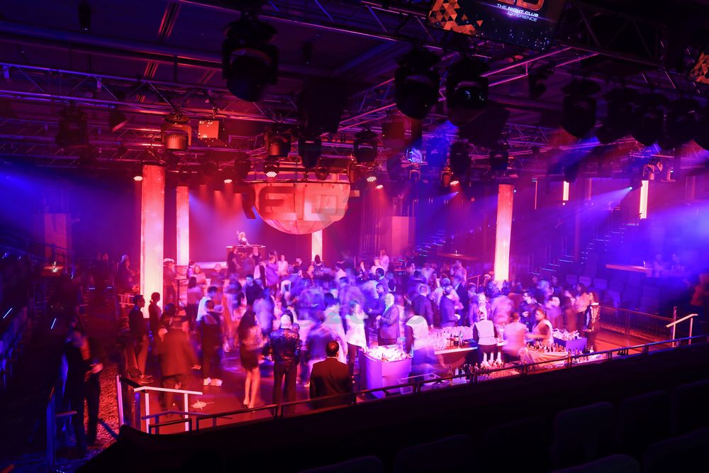 RED Nightclub Studio B Symphony of the Seas RED Nightclub Studio B Symphony of the Seas