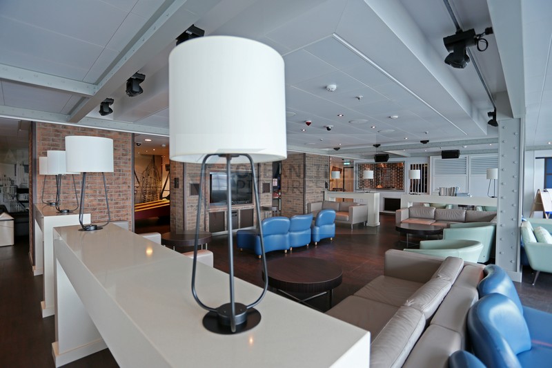 Remix Teens Regal Princess