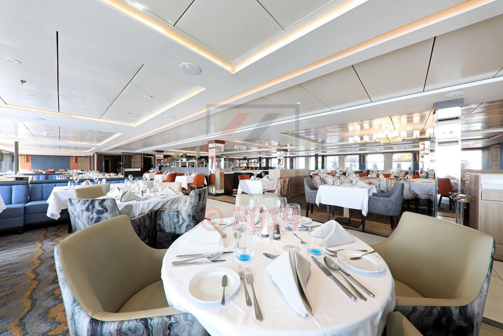 Restaurant World Explorer