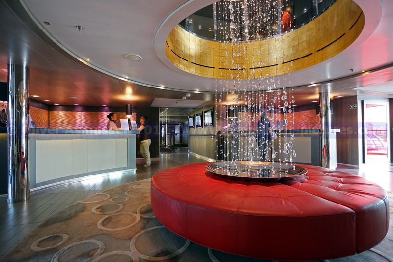 Rezeptionsbereich auf der Le Boreal