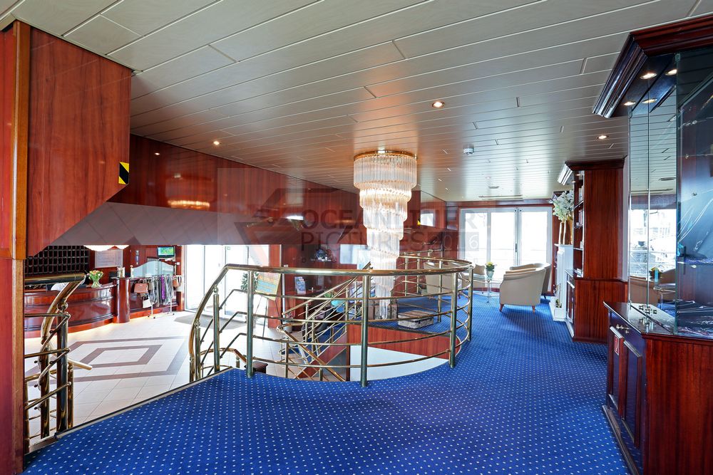 Rhein Prinzessin Foyer, Bibliothek und Shop